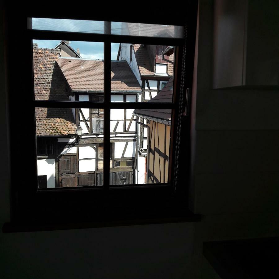 Comme Une Tour Dans Le Centre Historique Bouxwiller  Bagian luar foto
